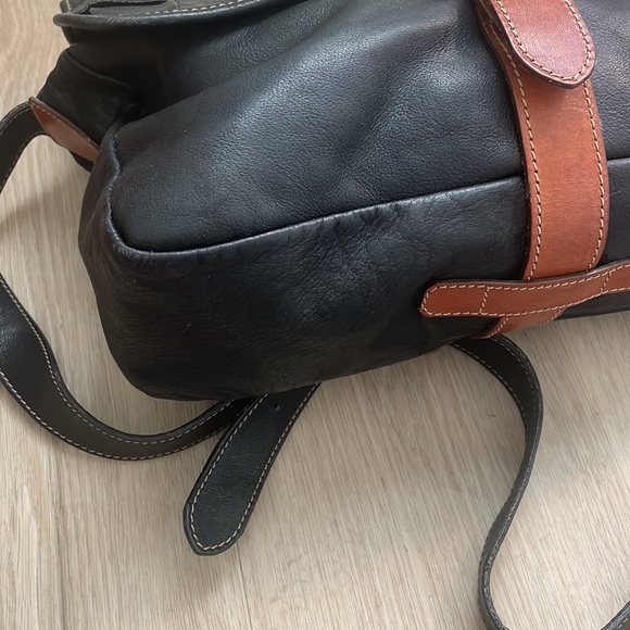 I Magnin Vintage Made in Italy Beautiful Black Leather Bag also Crossbody - Picture 6 of 16